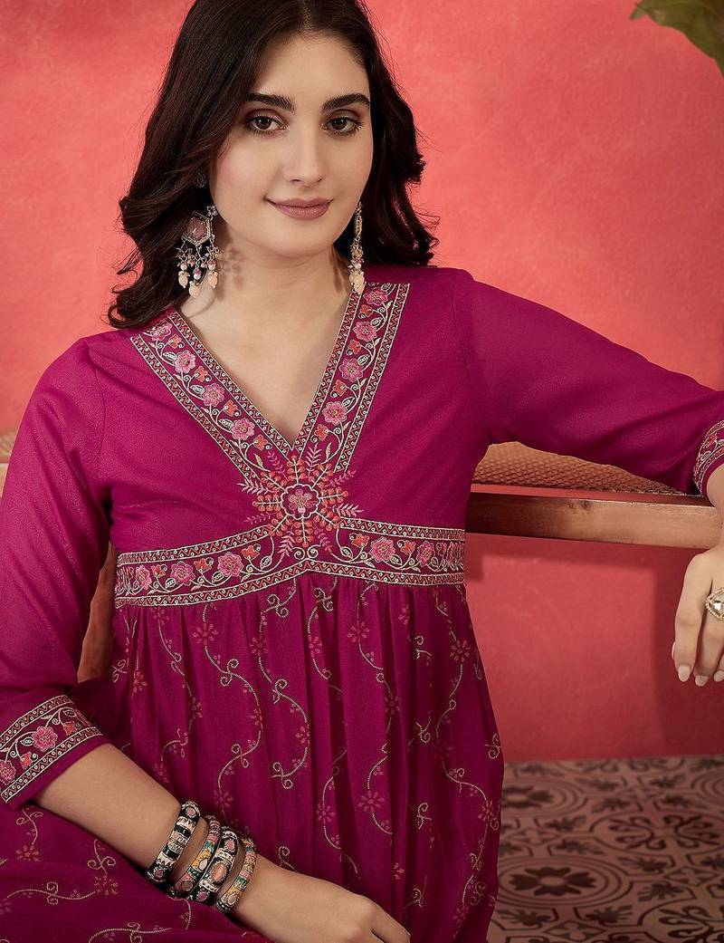 Floral embroidered v-neck sequinned empire a-line kurta trousers