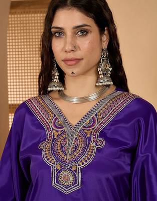 Women purple kurta sets 3