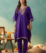 Thread embroidered v-neck kurta & trousers