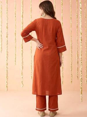 Round neck kurta & trousers 2