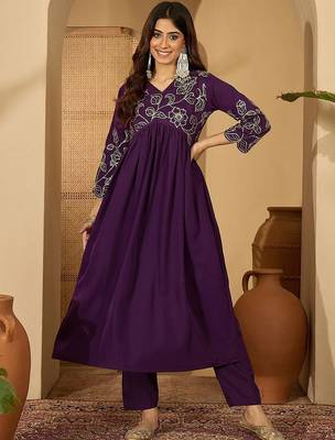 Floral embroidered empire sequinned a-line kurta with trouser 1