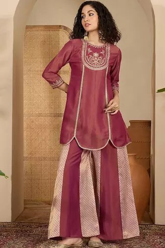 Women ethnic motifs embroidered sequinned kurta with palazzos
