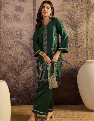 Embroidered straight kurta & trousers 3