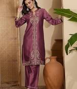 Embroidered round neck straight kurta & trousers