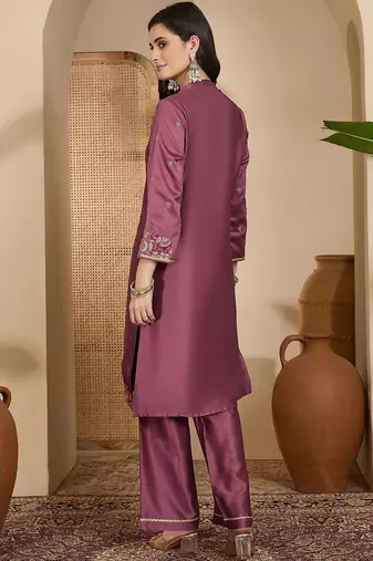 Embroidered round neck straight kurta & trousers