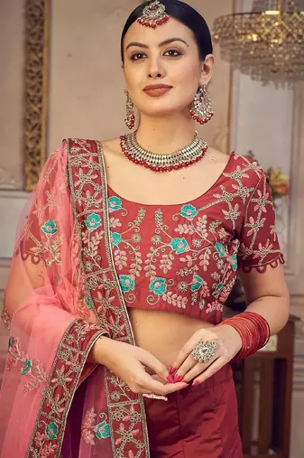Maroon & Gold-Toned Embroidered Thread Work Semi-Stitched Lehenga & Unstitched Blouse With