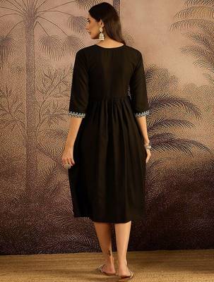Floral embroidered fit & flare dress 5