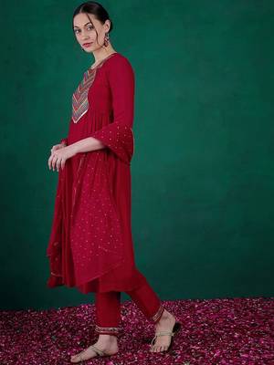 Zari & sequence embroidered  round neck kurta with trousers & dupatta 5