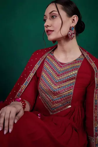 Floral embroidered sequinned kurta with trousers & dupatta