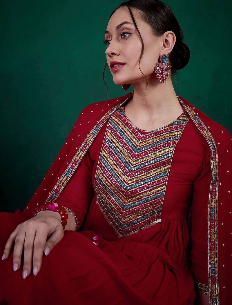 Floral embroidered sequinned kurta with trousers & dupatta