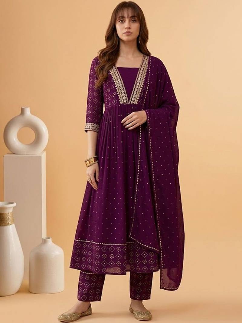 Zari sequence embroidered v-neck kurta & trousers with dupatta
