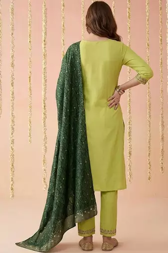 Yoke design silk blend round neck kurta & trousers with dupatta