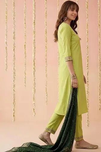Yoke design silk blend round neck kurta & trousers with dupatta