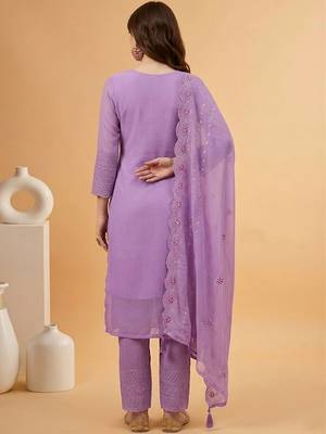 Zari sequence mirror-work embroidered round neck kurta & trousers with dupatta 2