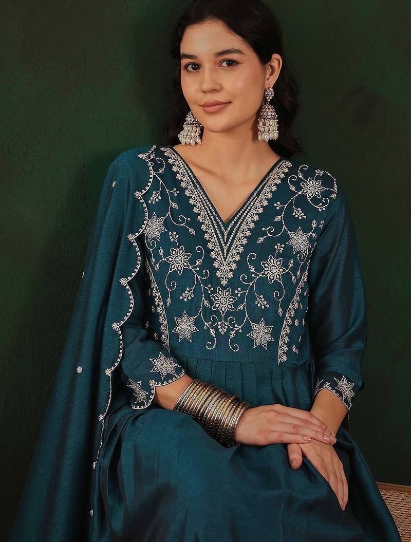 Teal floral embroidered v-neck tread work anarkali kurta & trouser with dupatta