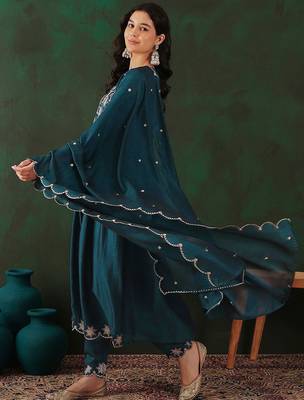 Teal floral embroidered v-neck tread work anarkali kurta & trouser with dupatta 5