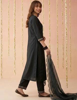 Yoke design round neck silk blend kurta & trousers with dupatta 3