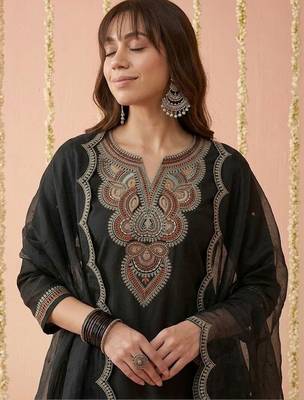 Yoke design round neck silk blend kurta & trousers with dupatta 5