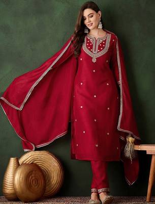 Embroidered straight kurta with trousers and dupatta 1