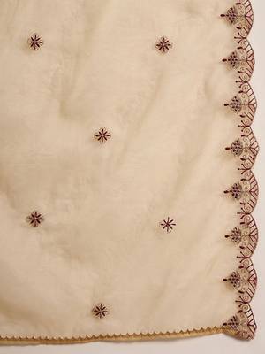 Women zari sequence embroidered straight velvet kurta trousers with dupatta 4