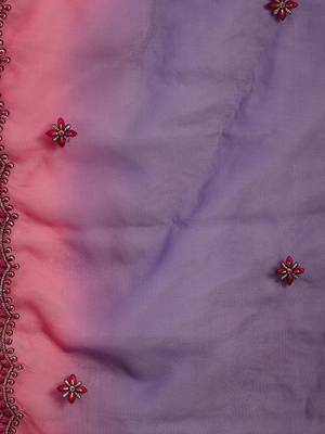 Women floral embroidered kurta with trousers & dupatta 4