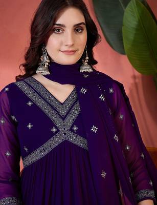 Solid floral embroidered a-line pleated empire kurta & trousers with dupatta 2