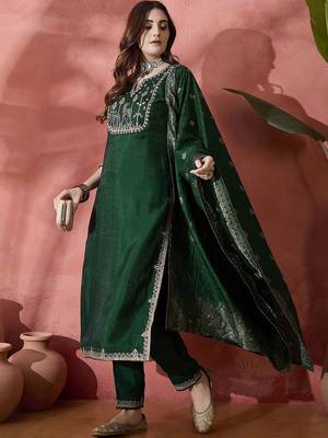 Floral embroidered straight kurta with trouser and dupatta 5