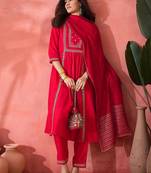 Red floral embroidered notch-neck straight kurta with pant and dupatta