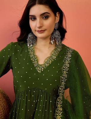 Floral zari work v-neck empire a-line kurta with trousers and dupatta 2