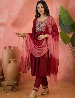 Embroidered  round neck kurta & trousers with dupatta 1