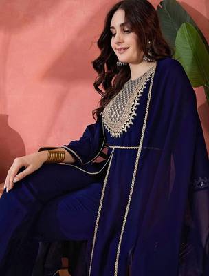 Zari sequence cording embroidered front slit kurta with trousers & dupatta 1
