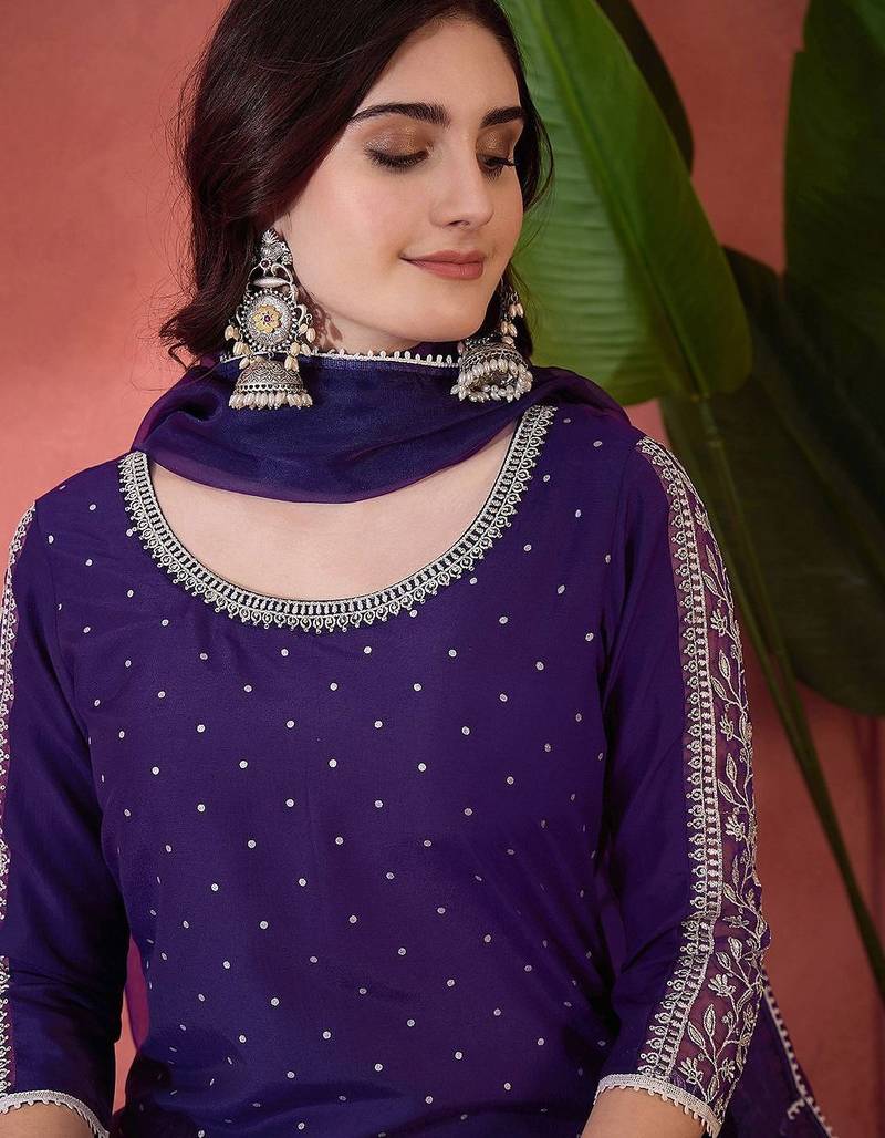 Zari sequence embroidered straight kurta & trousers with dupatta