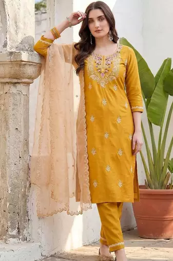 Embroidered round neck kurta & trousers with dupatta kurta set