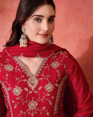 Zari sequence cut work emboridered kurta set with dupatta 2