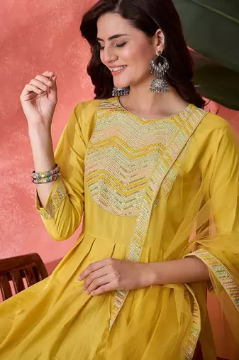 Women zari sequence embroidered kurta & trousers with dupatta