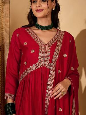 Women floral printed a-line kurta with pyjamas & dupatta 2