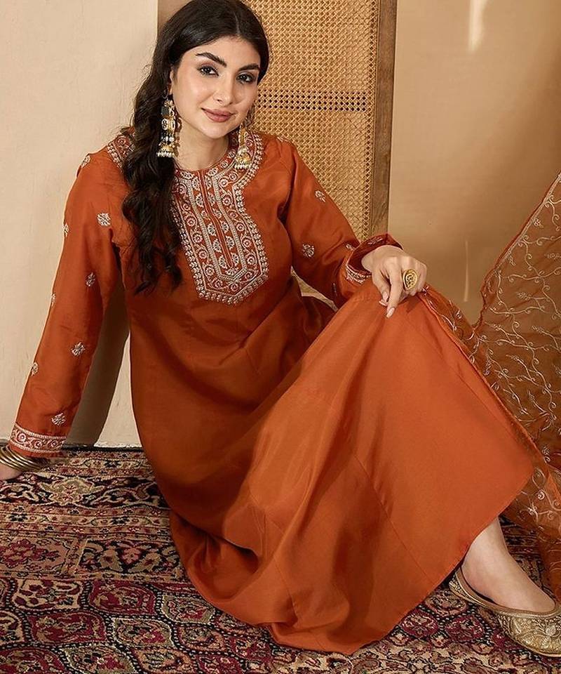Floral embroidered kurta with trousers & dupatta