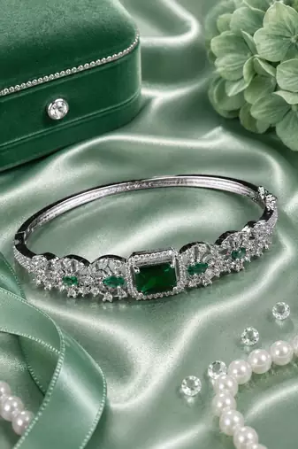 Rhodium Finish Emeraldis American Diamond Bracelet
