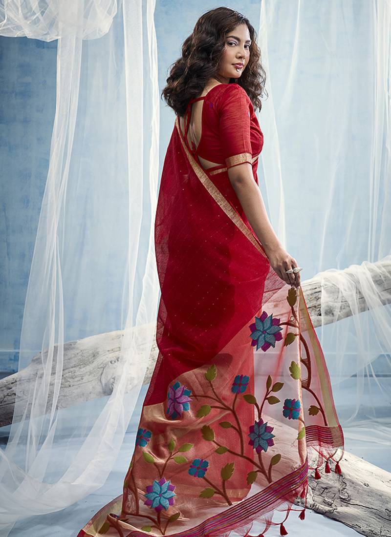 Red handloom silk blend weaving border saree with blouse