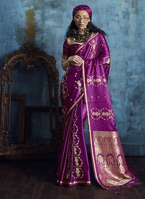 Magenta satin weaving handloom silk blend saree 1