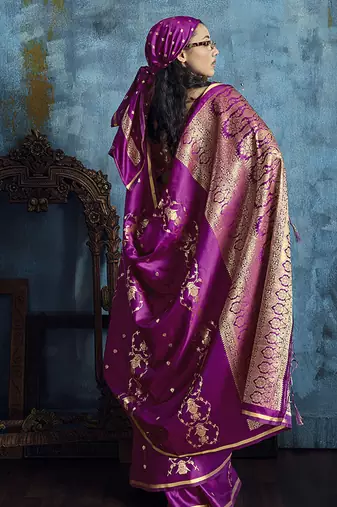 Magenta satin weaving handloom silk blend saree