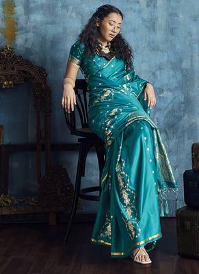 Teal green satin weaving handloom silk blend saree 3