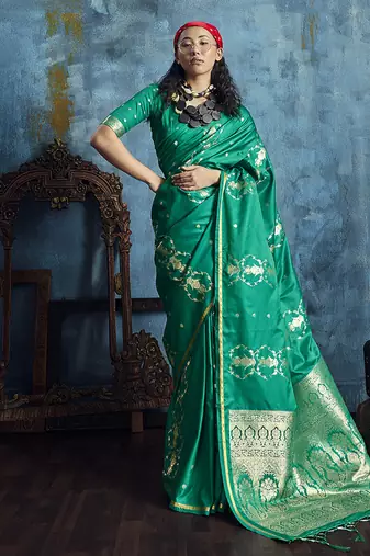 Green satin weaving handloom silk blend saree