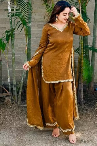  gold chanderi silk kurta set with delicate lace detailing and matching dupatta
