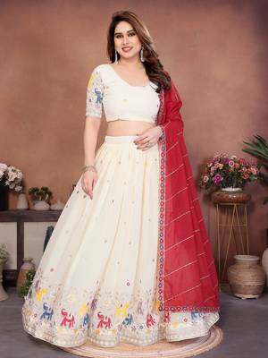 Womens's Star Georgette Traditional Motiff Semi Stitched Lehenga Choli With Cnotrance Dupatta Set 1
