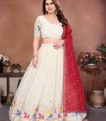 Womens's Star Georgette Traditional Motiff Semi Stitched Lehenga Choli With Cnotrance Dupatta Set