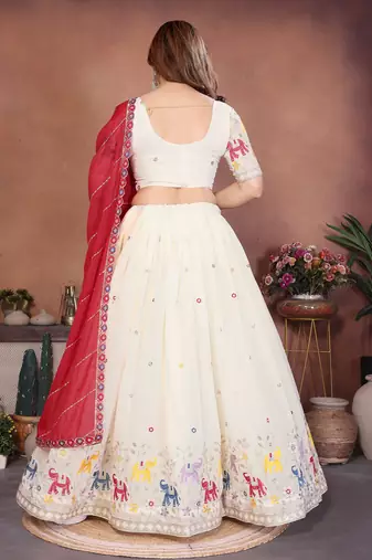 Womens's Star Georgette Traditional Motiff Semi Stitched Lehenga Choli With Cnotrance Dupatta Set
