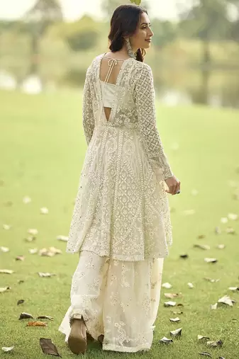 Off-white wich net embroiderde plazoo suit