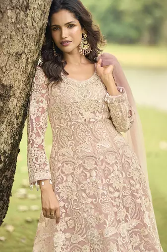 Light-peach wich net embroiderde plazoo suit