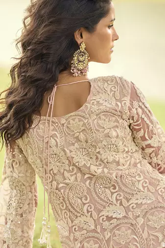 Light-peach wich net embroiderde plazoo suit